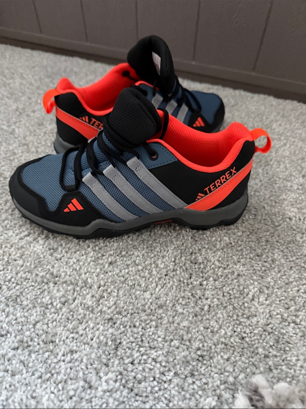New adidas Kids Terrex Trail Sneaker - Blue & Bright Orange